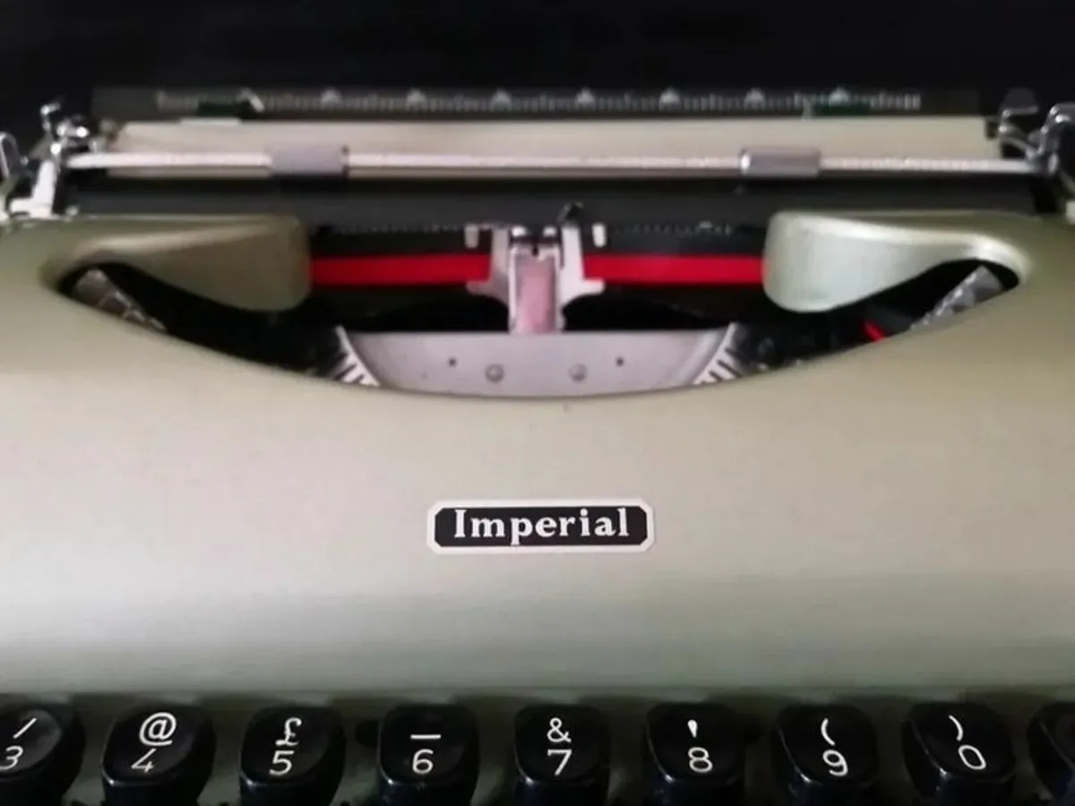 Imperial Good Companion 5 typewriter - Fully Resto - Image 3