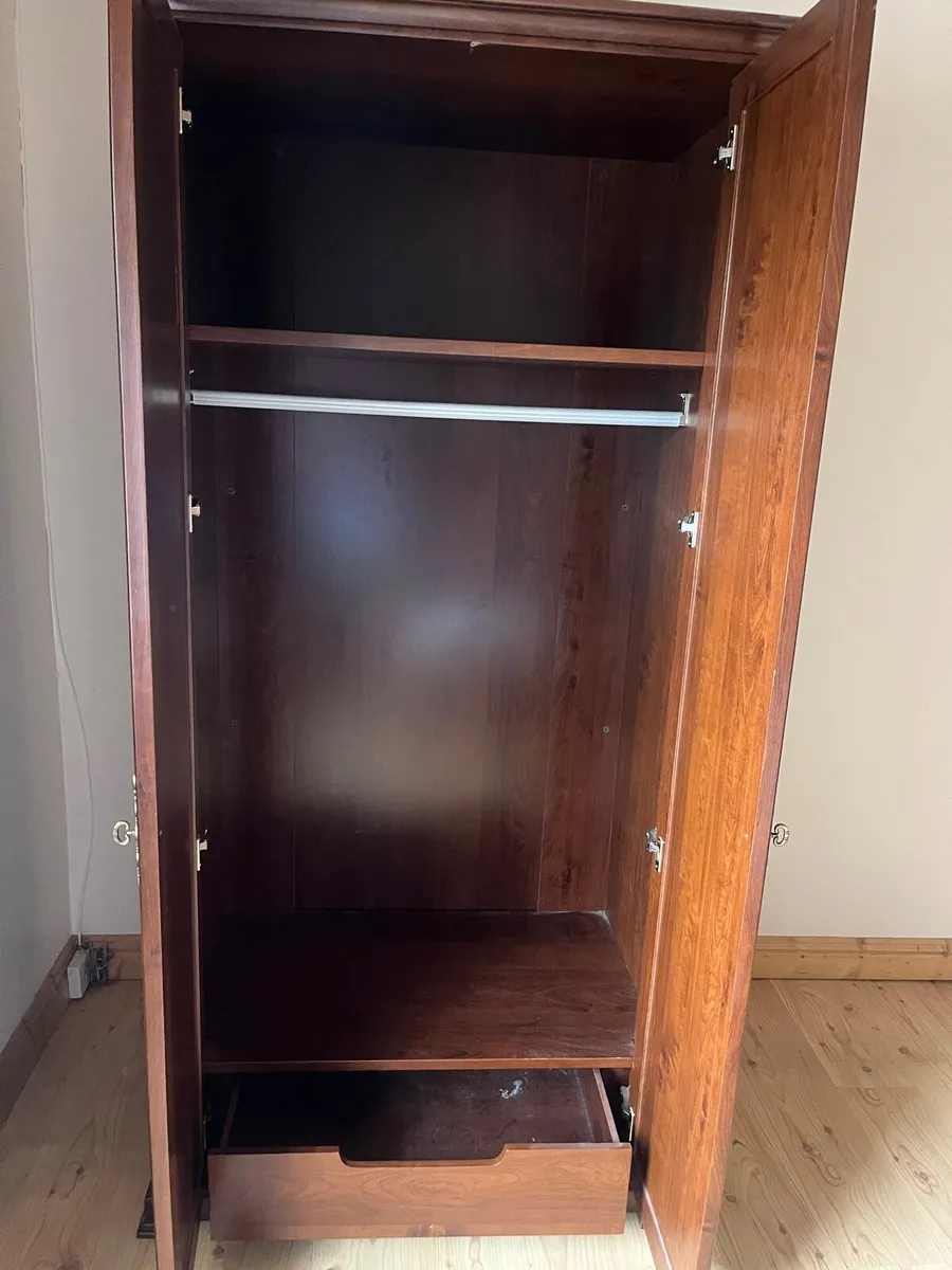 Wardrobes - Image 4