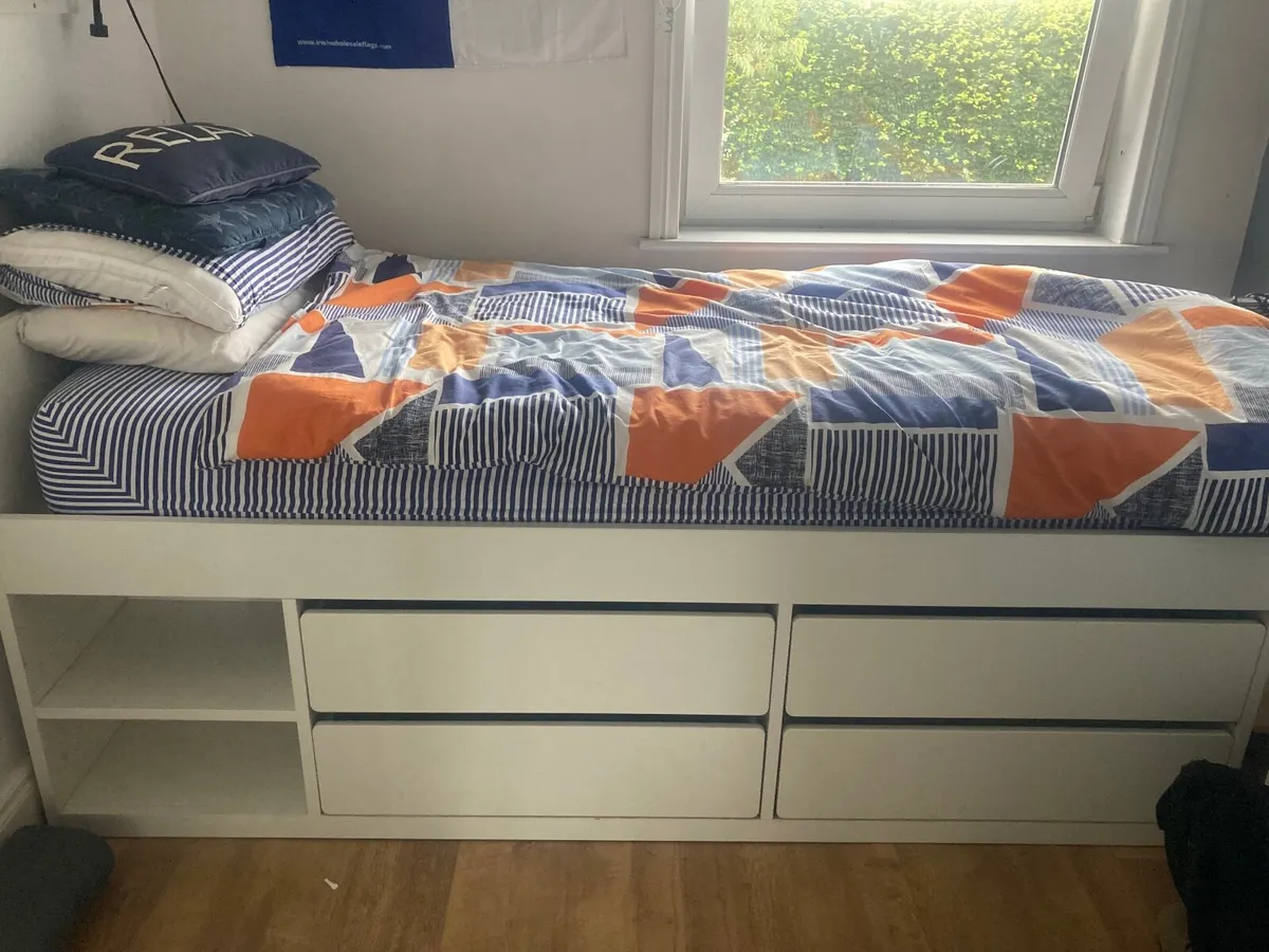 Bed - Image 2