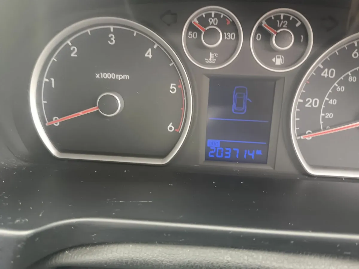 Hyundai i30 2010 - Image 2