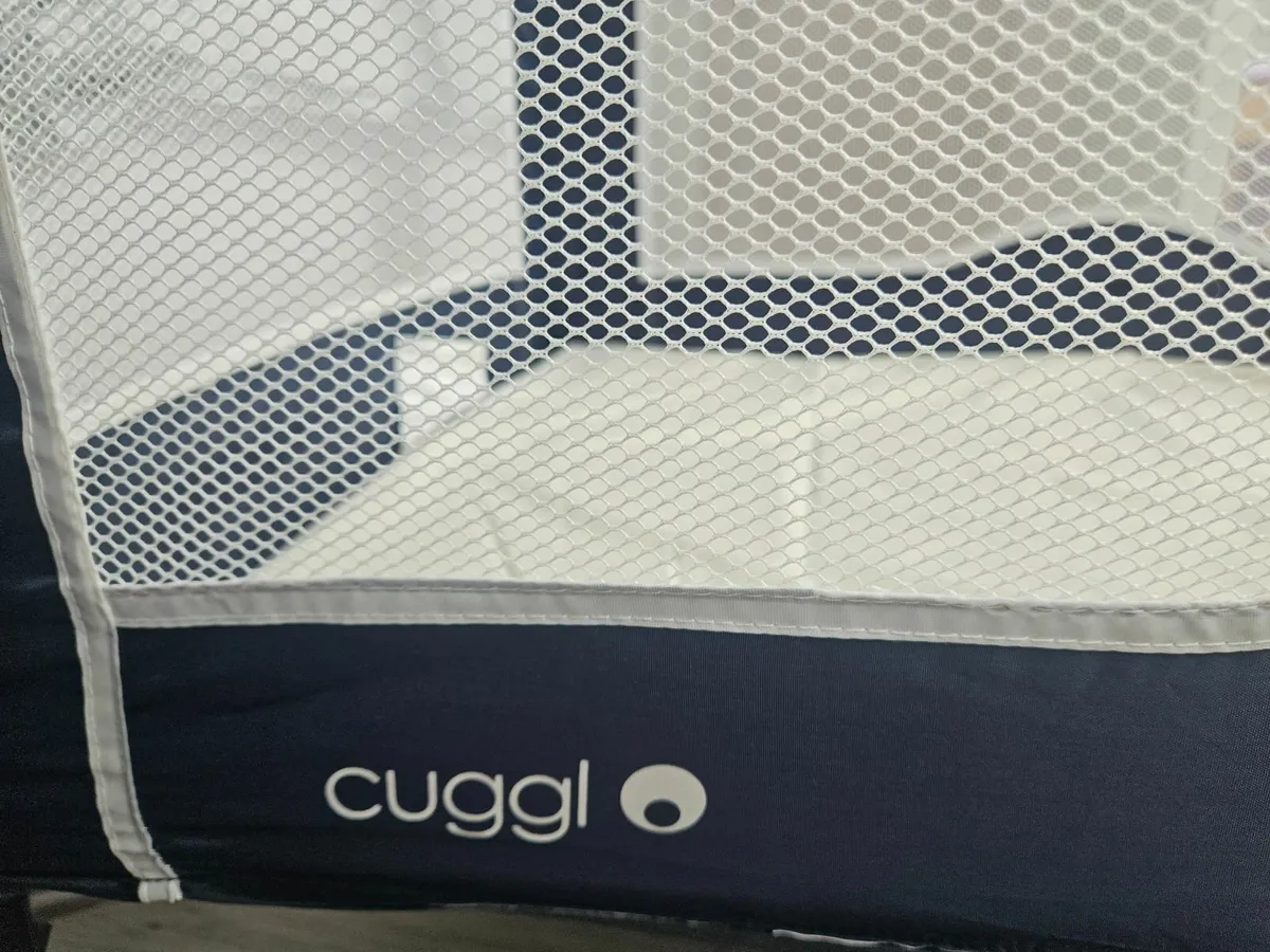 Cuggl Travel Cot - Image 2