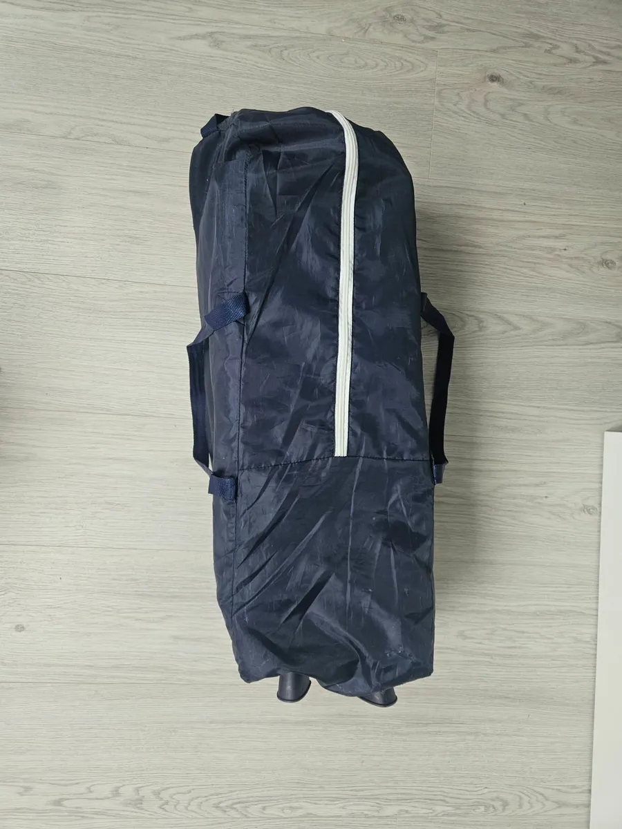 Cuggl Travel Cot - Image 3