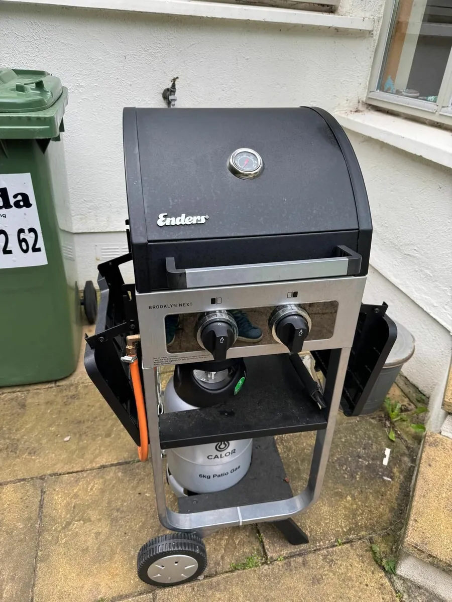 Gas Barbecue including gas cylinder - Image 2