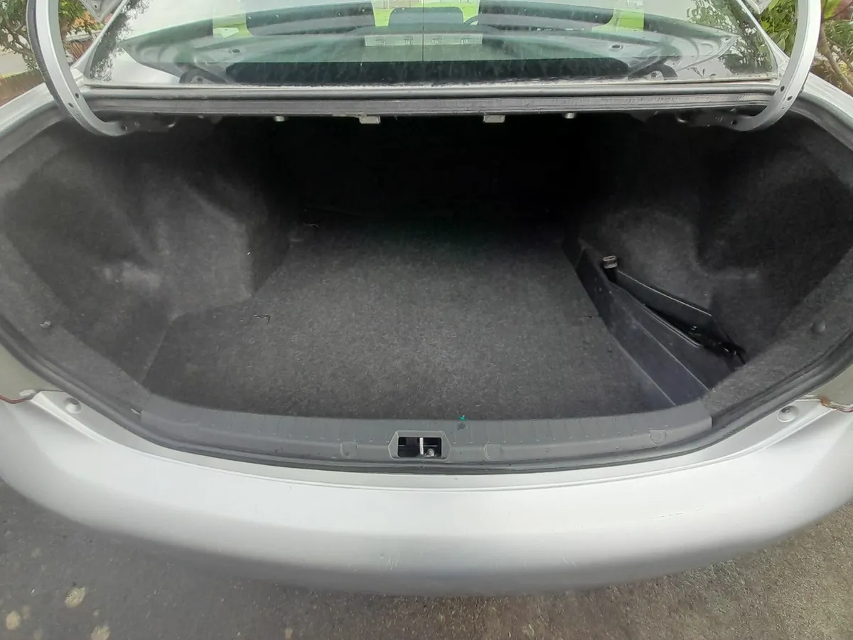 Toyota Corolla 2008 - Image 4
