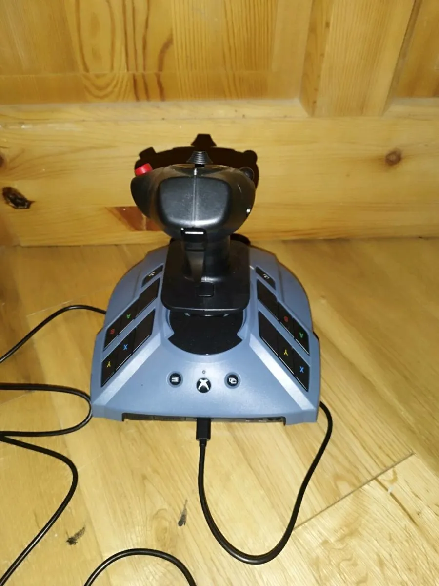 Trustmaster Xbox joystick - Image 2