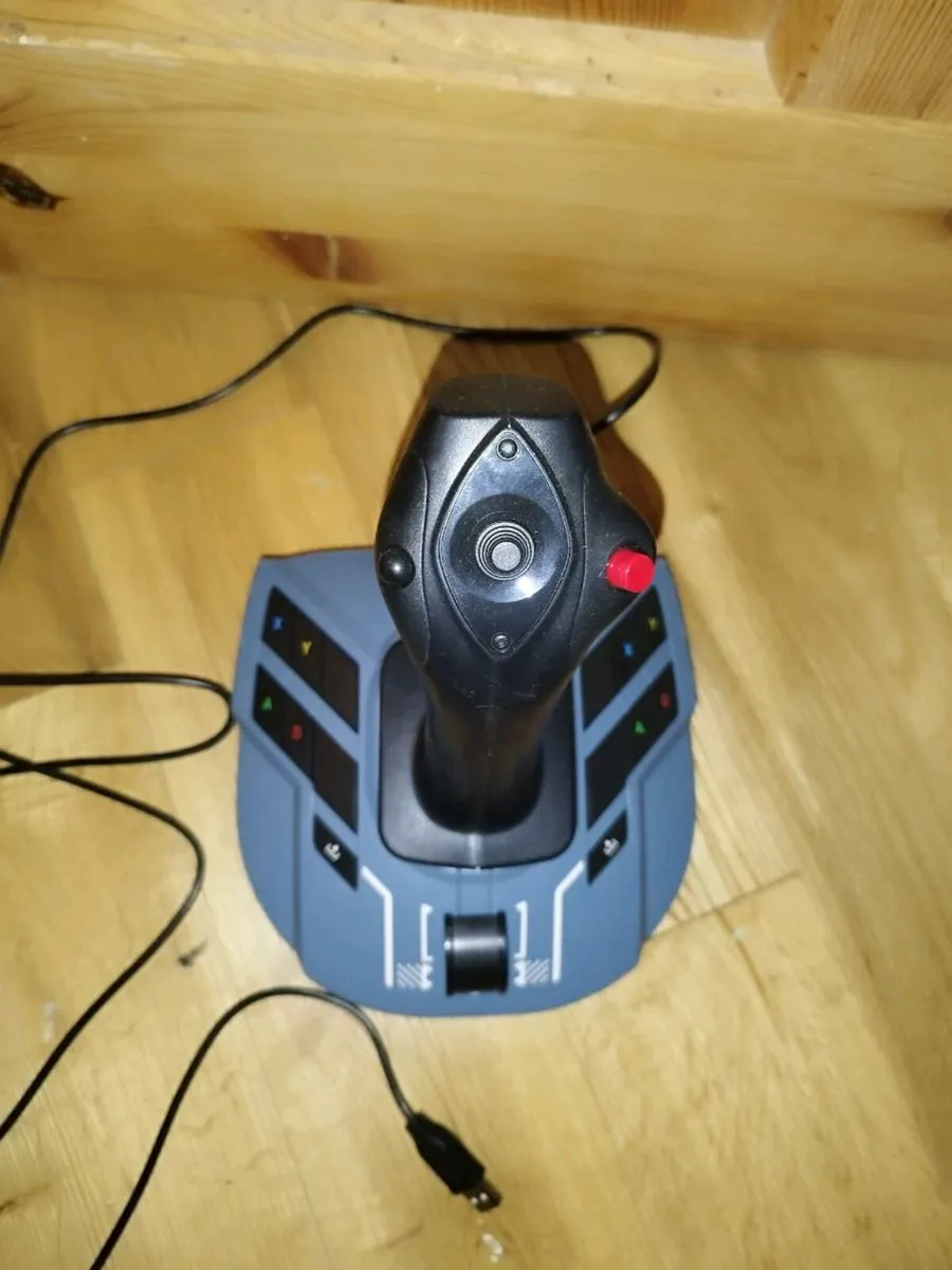 Trustmaster Xbox joystick - Image 3