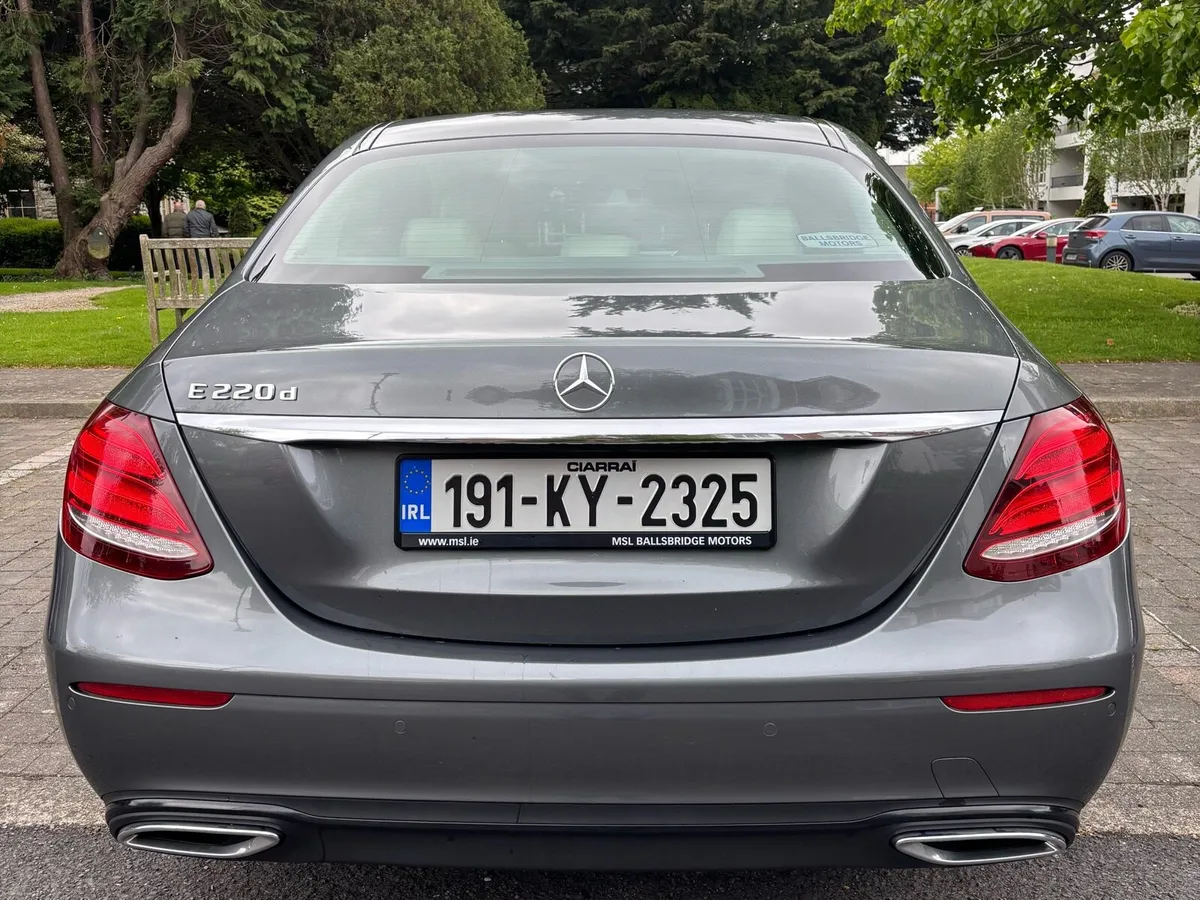 Mercedes-Benz E Class - Image 2
