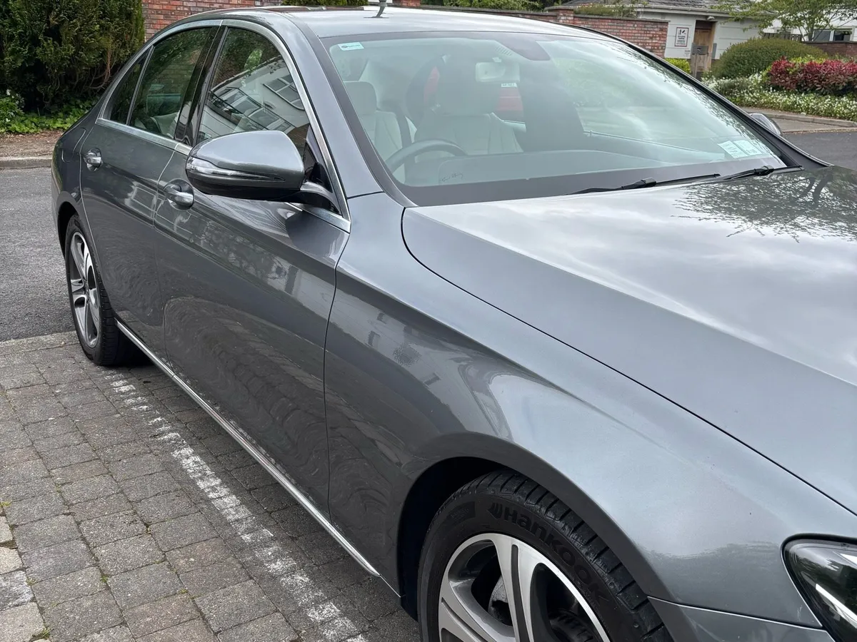 Mercedes-Benz E Class - Image 4