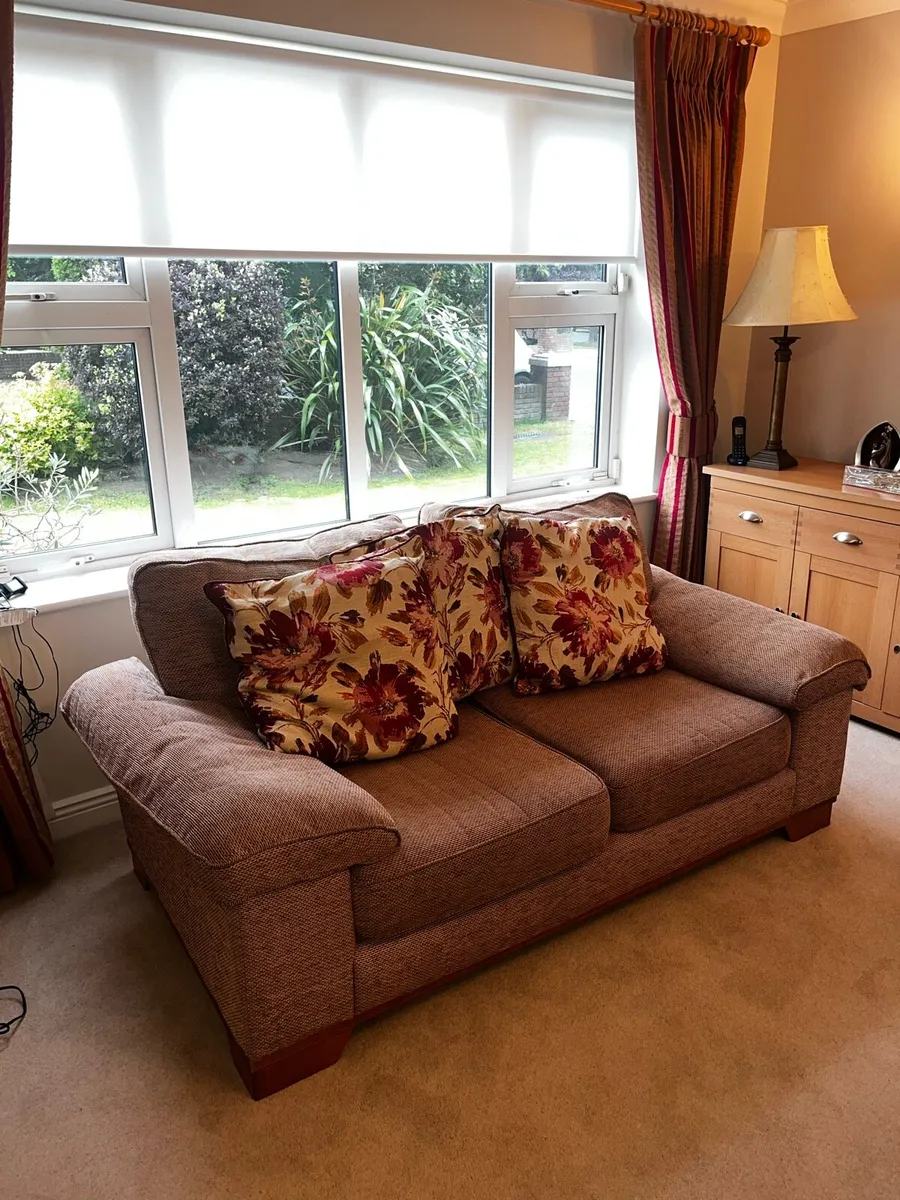 3 seater and 2 seater matching sofa set - Image 2