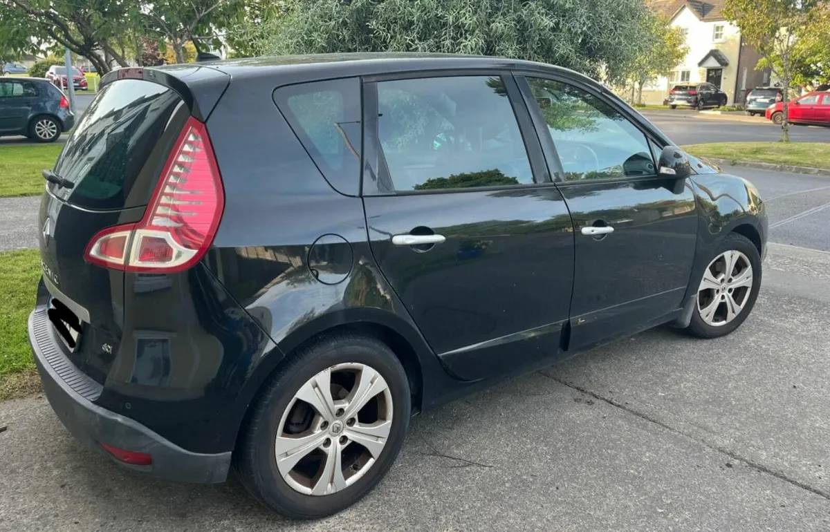 Renault Scenic 2012 - Image 1