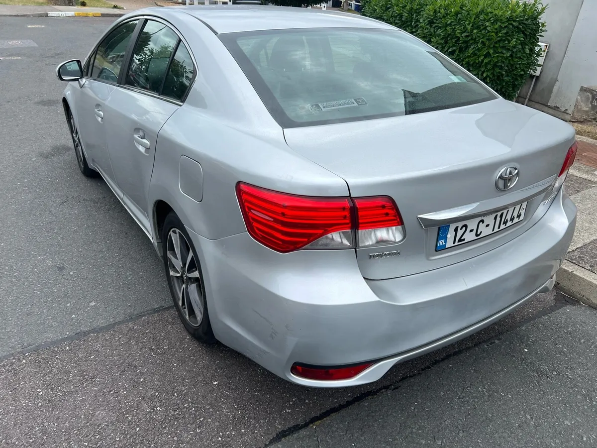 Toyota avensis - Image 3