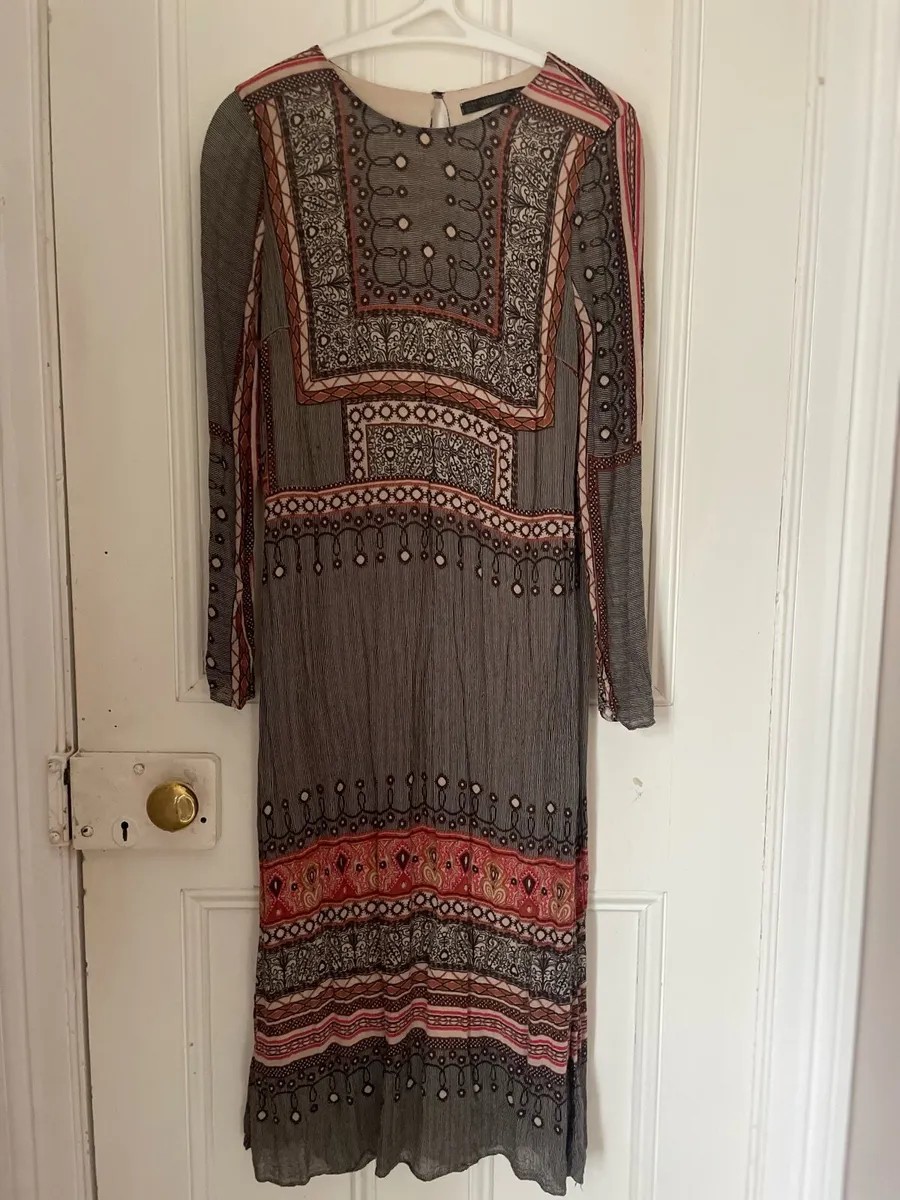 Cloths - Image 3