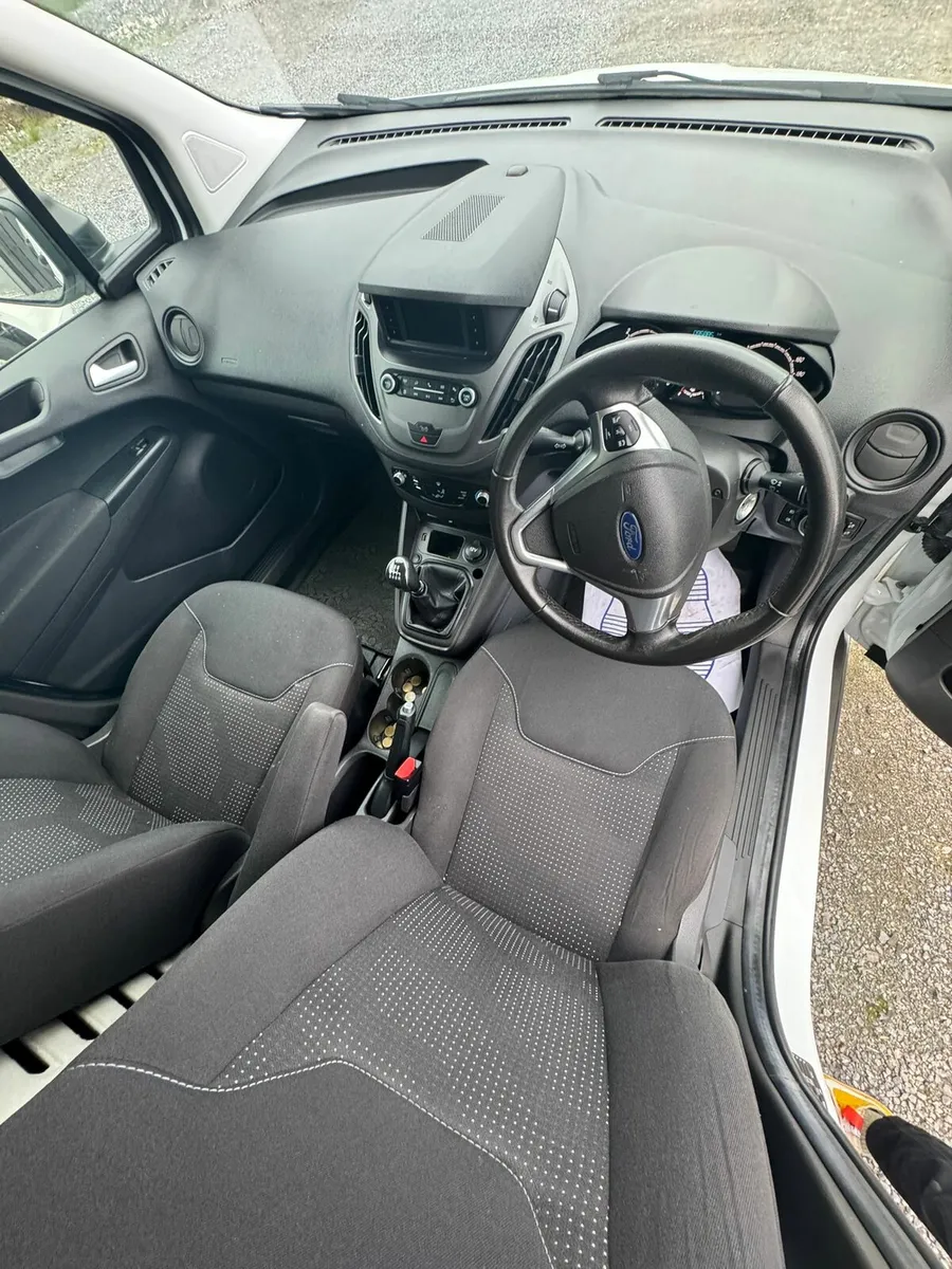 Ford transit courier - Image 2