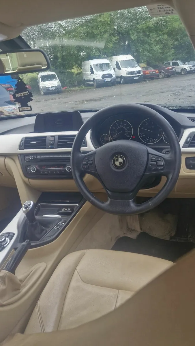 BMW 3-Series 2014 - Image 3