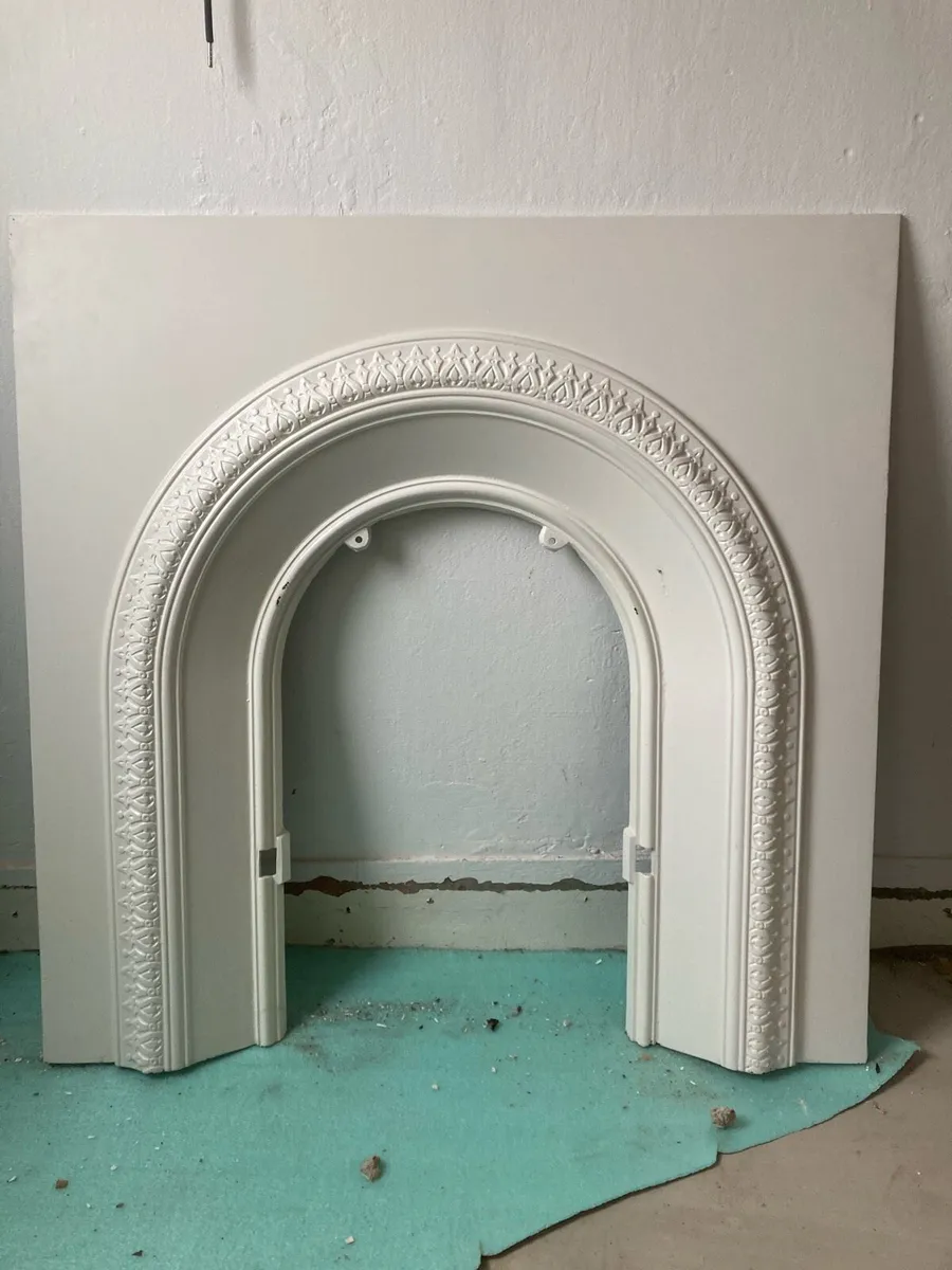Fire surrounds stove - Image 1