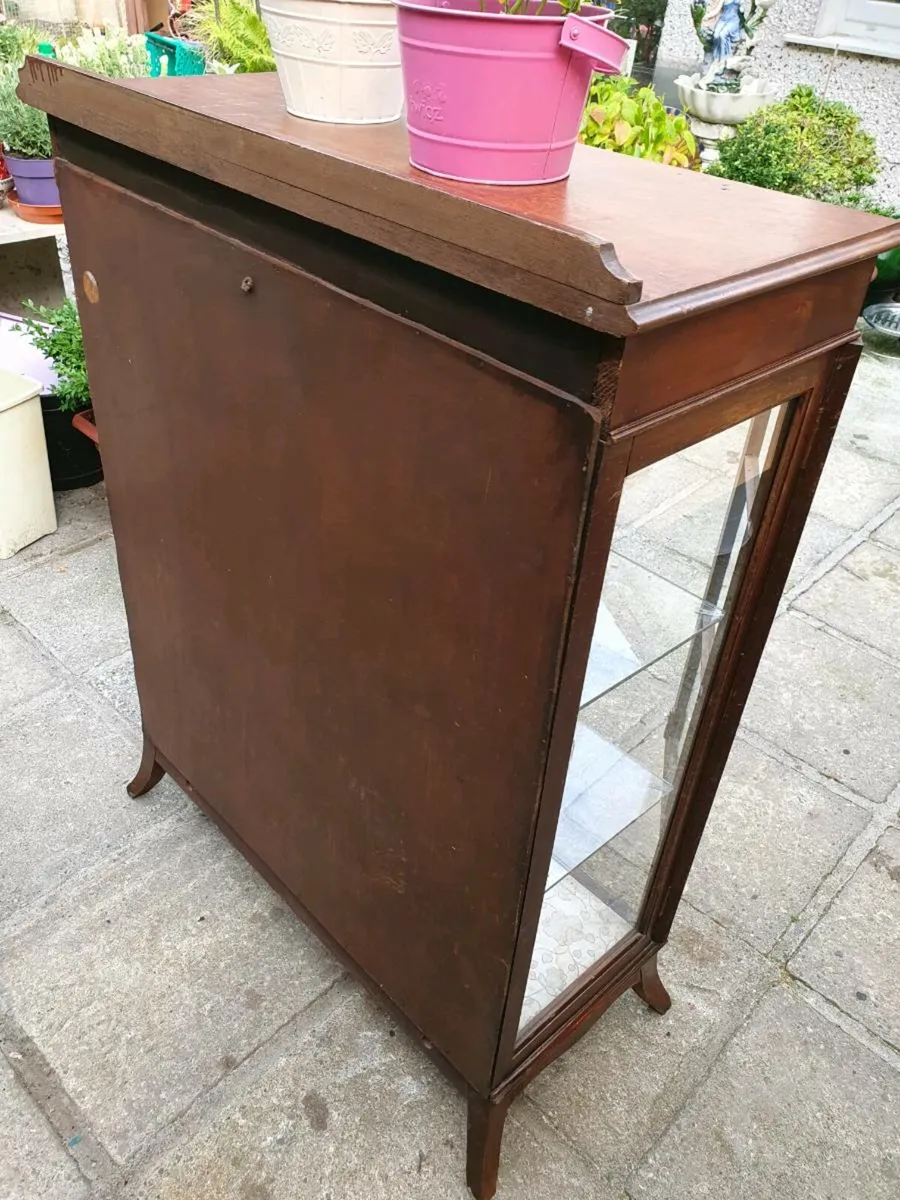 Vintage display cabinet - Image 4