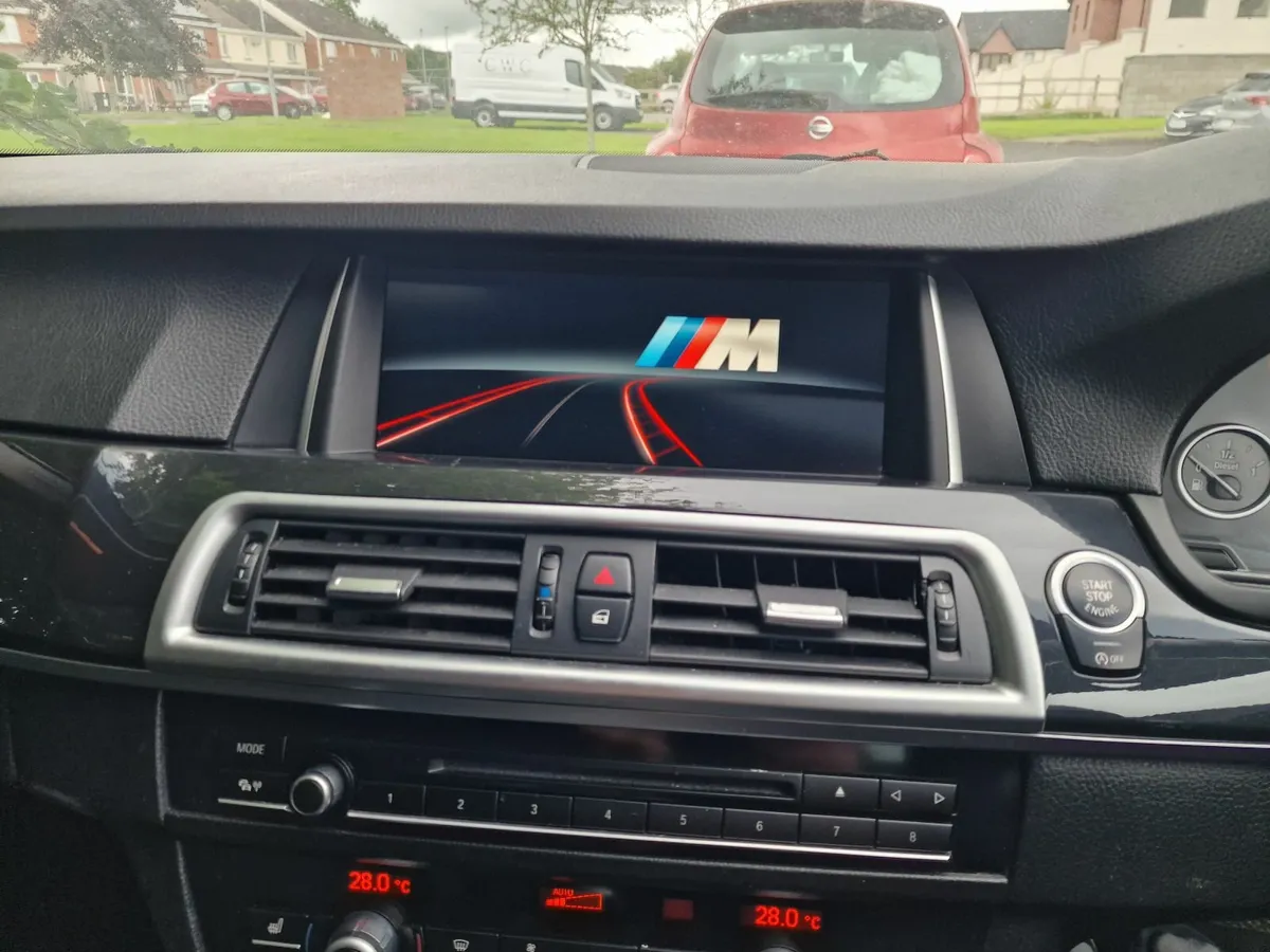 BMW 5-Series 2013 - Image 2