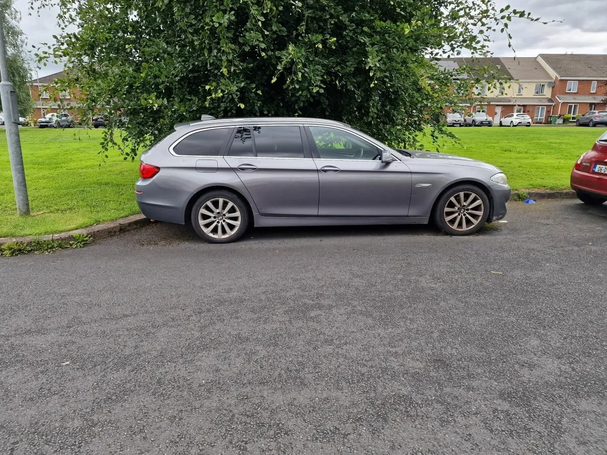 BMW 5-Series 2013 - Image 1