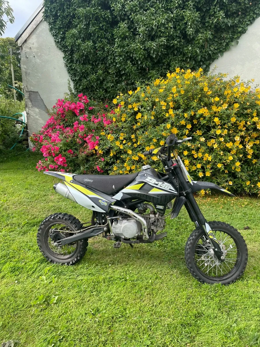 Stomp 140cc dirt bike - Image 1