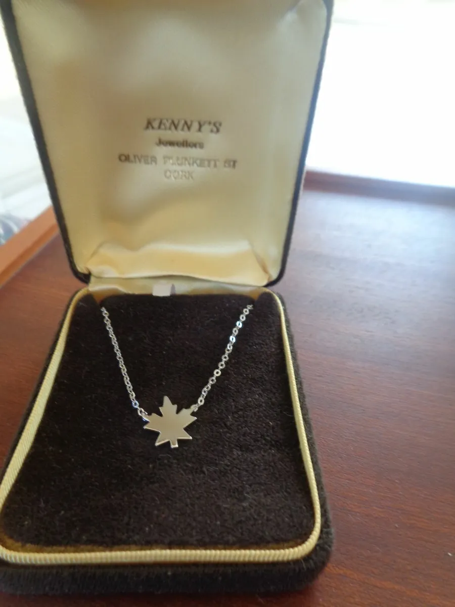 Silver Plated Maple Leaf Pendant for Sale - Image 2