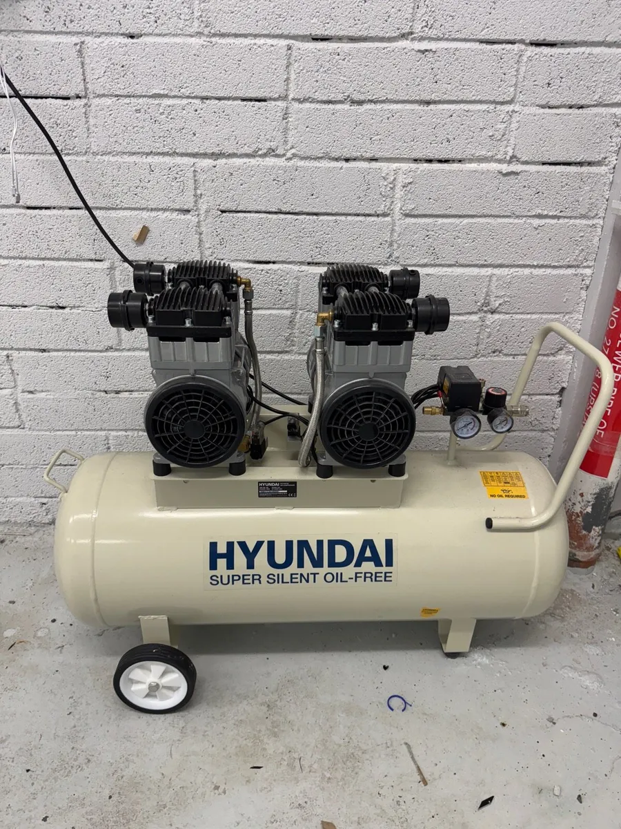 Silent air compressor