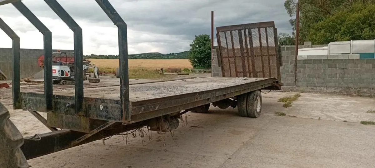 Bale trailer low loader - Image 1