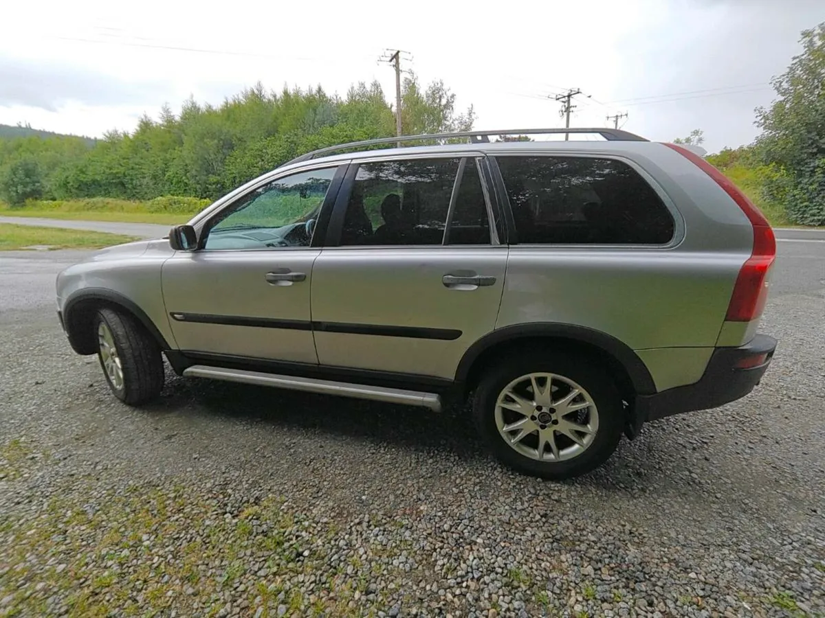 Volvo XC90 - Image 2