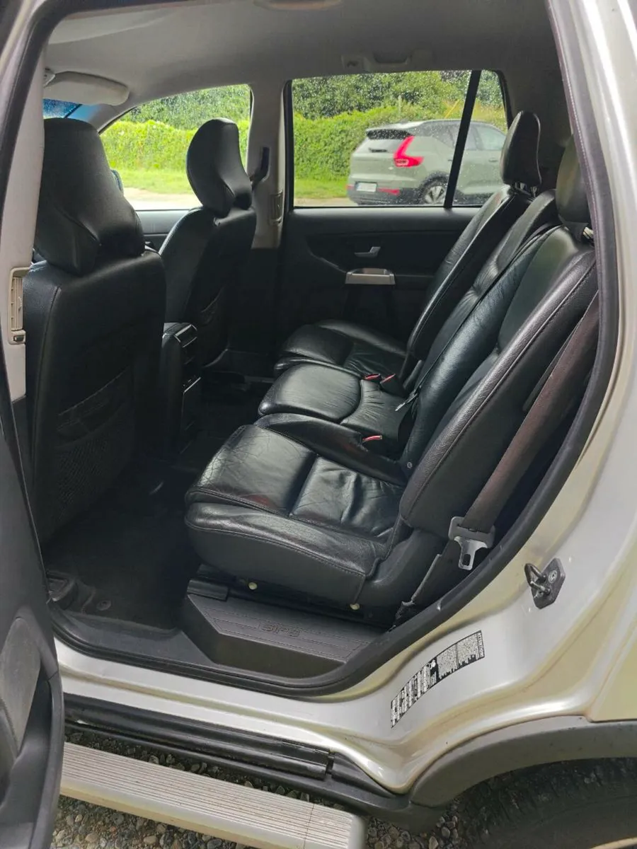 Volvo XC90 - Image 4