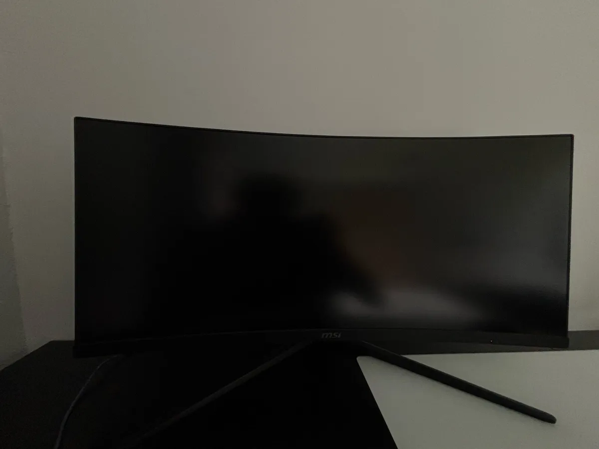 MSI GAMING MONITOR - Image 2
