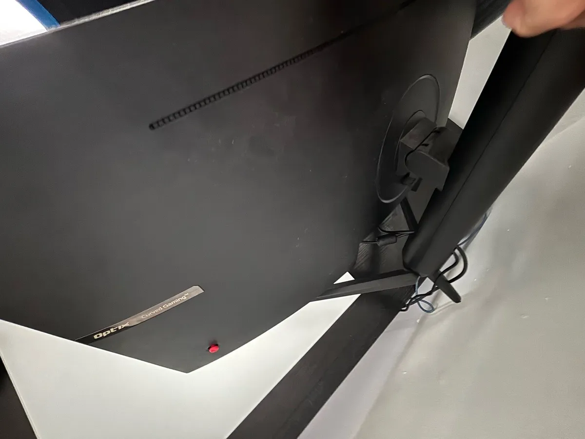 MSI GAMING MONITOR - Image 3