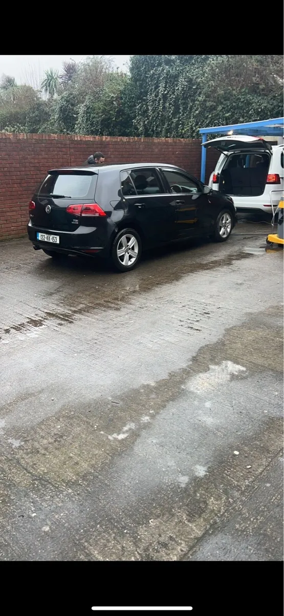 Volkswagen Golf highline w/ carplay New nct 05/26 - Image 1