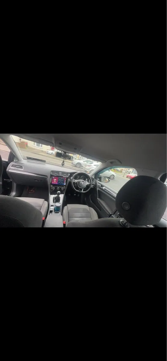 Volkswagen Golf highline w/ carplay New nct 05/26 - Image 4
