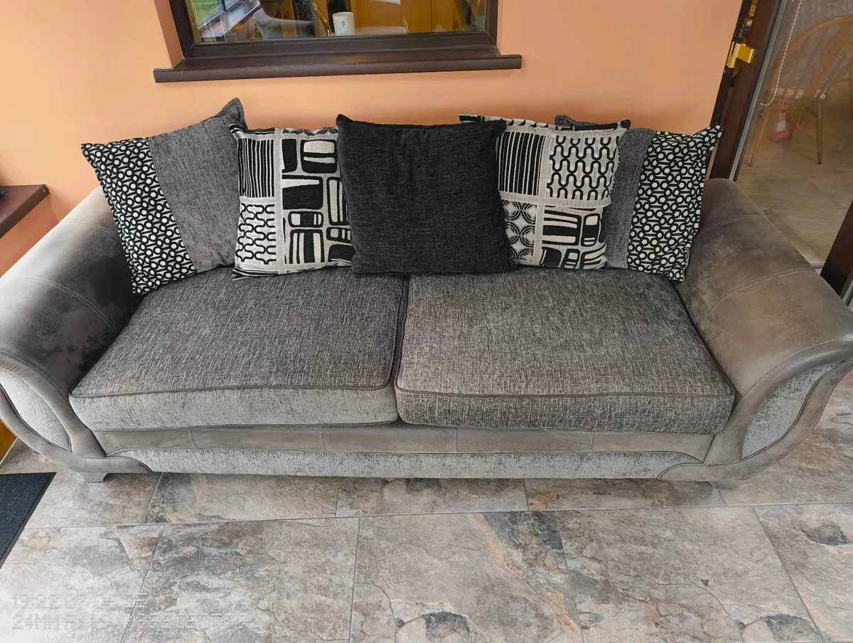 3 Piece Sofa Set - Image 4