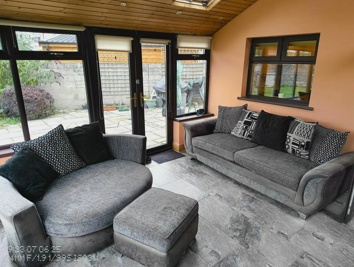 3 Piece Sofa Set - Image 1