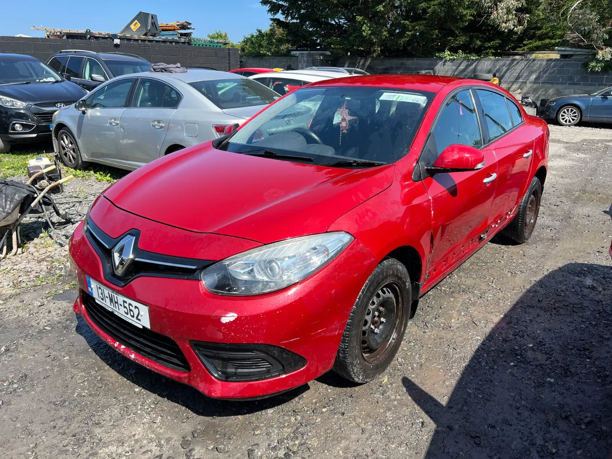 2013 Renault Fluence 1.5 Diesel drive away - Image 3