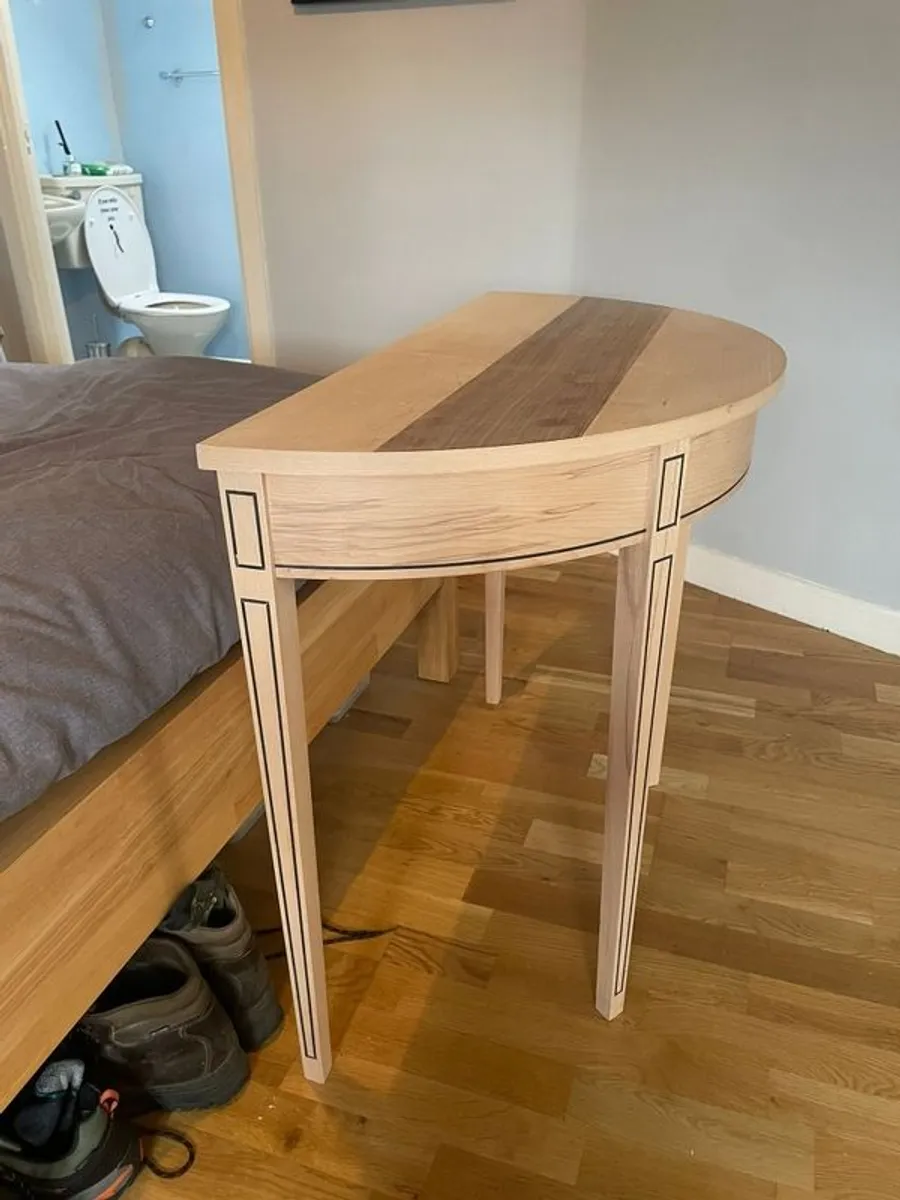 table - Image 3
