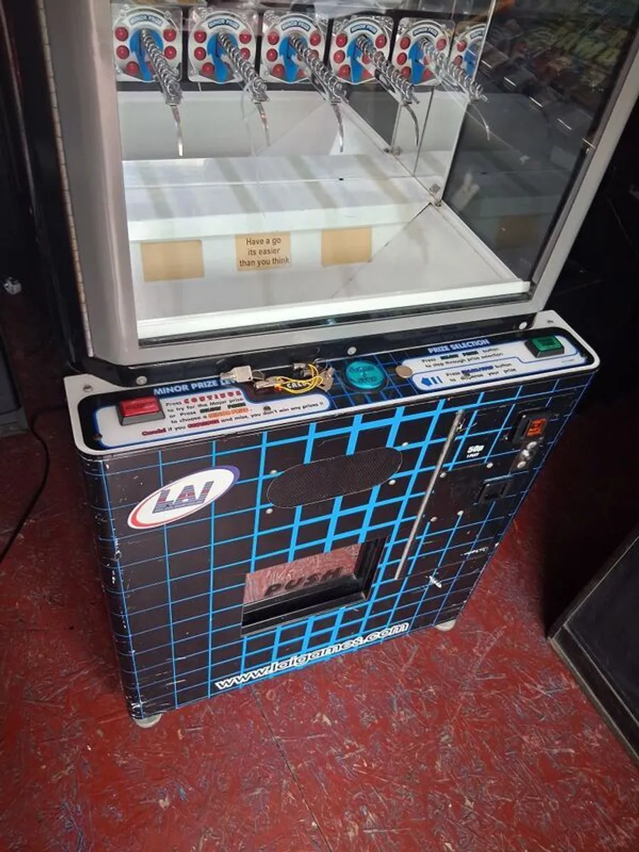 Arcade Machine - Image 1