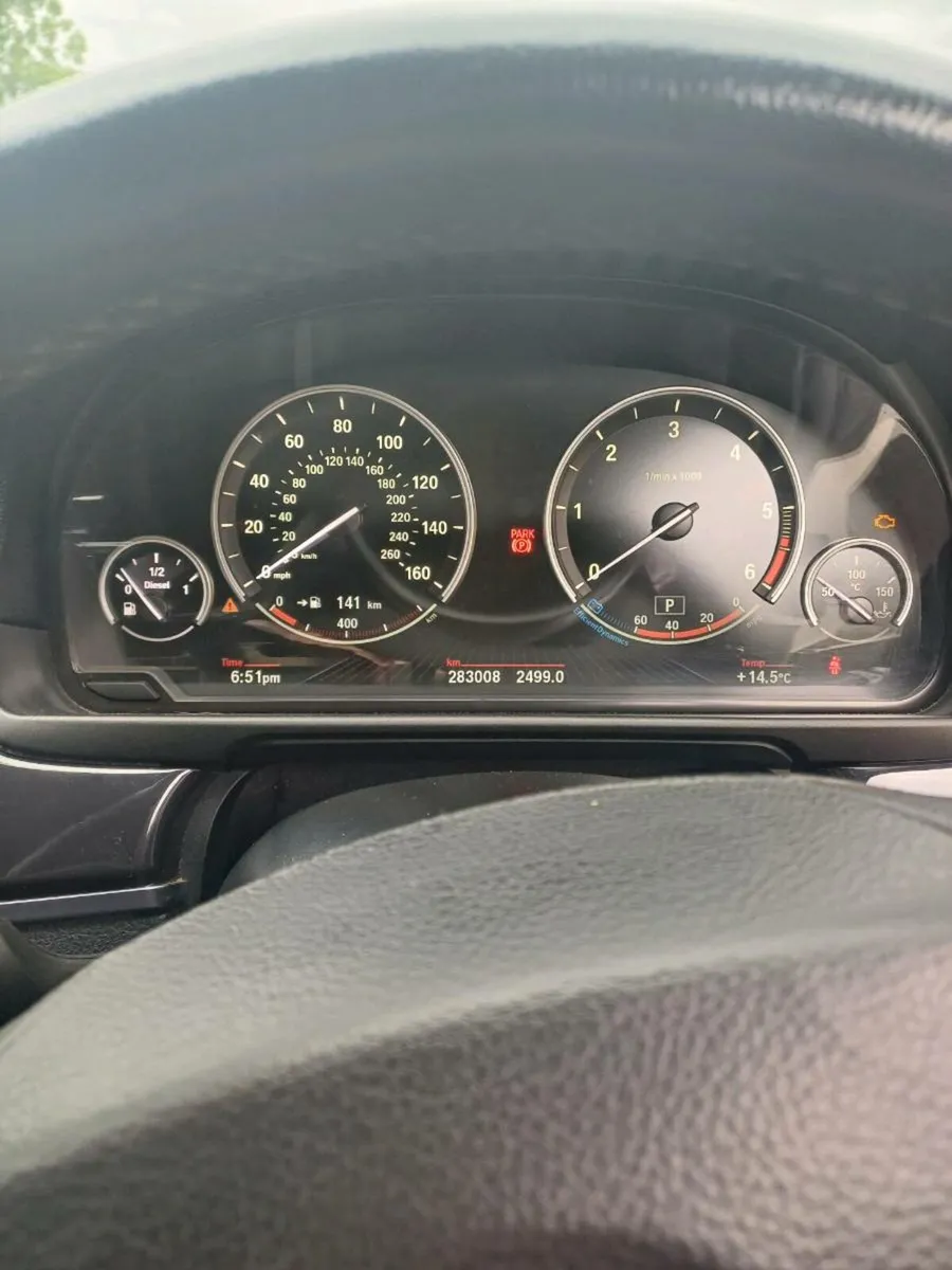 Car - Image 4