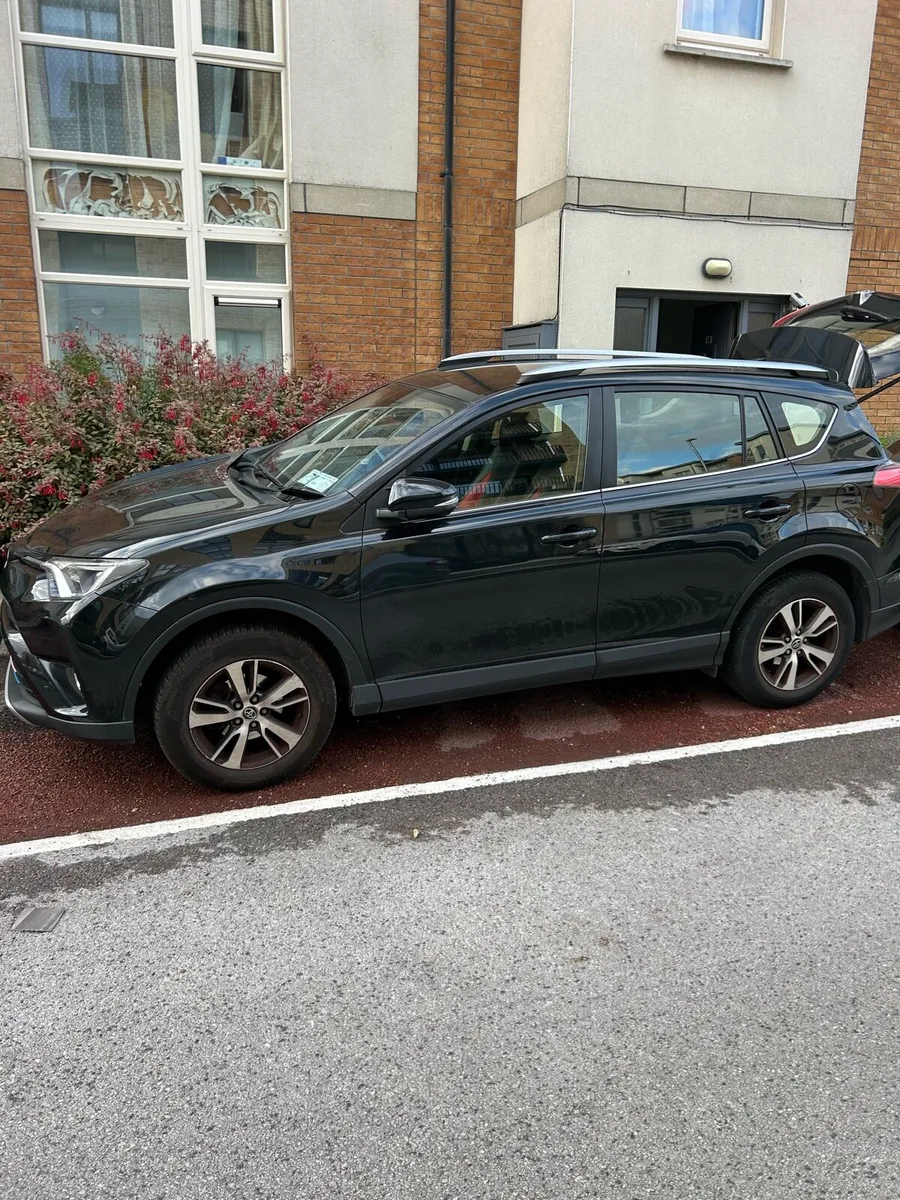 Toyota rav4 - Image 1