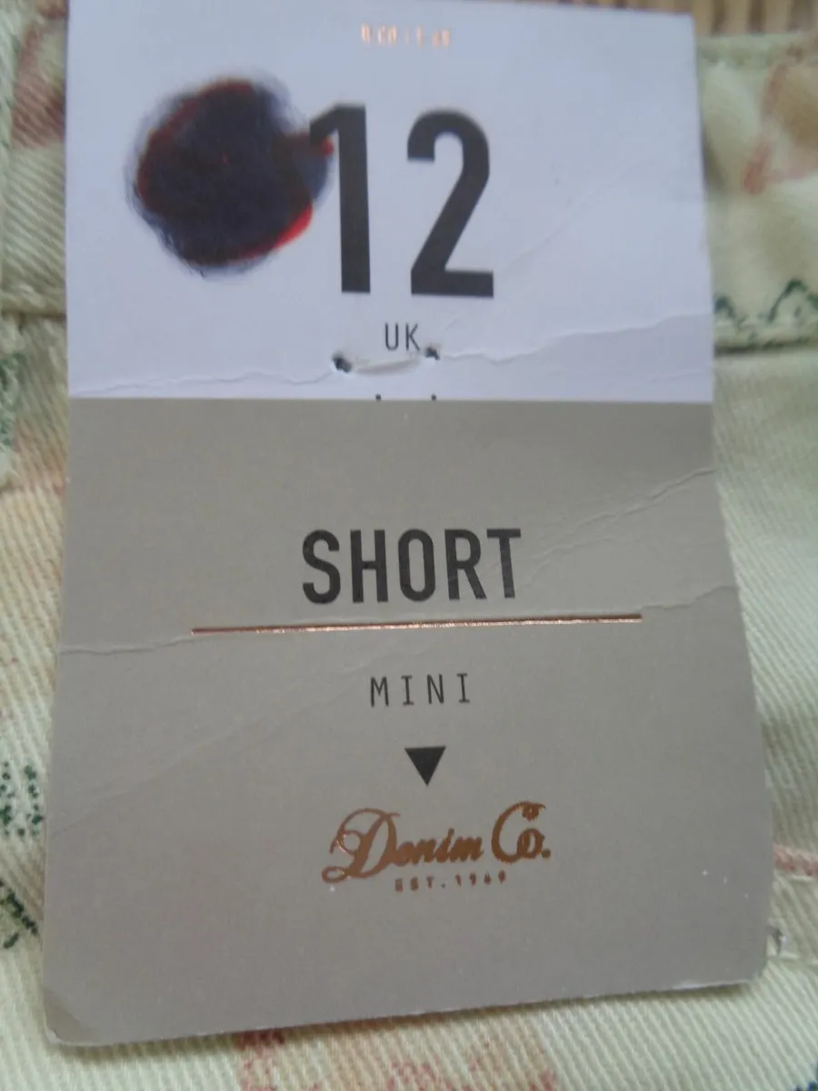 Ladies Shorts for Sale - Image 2