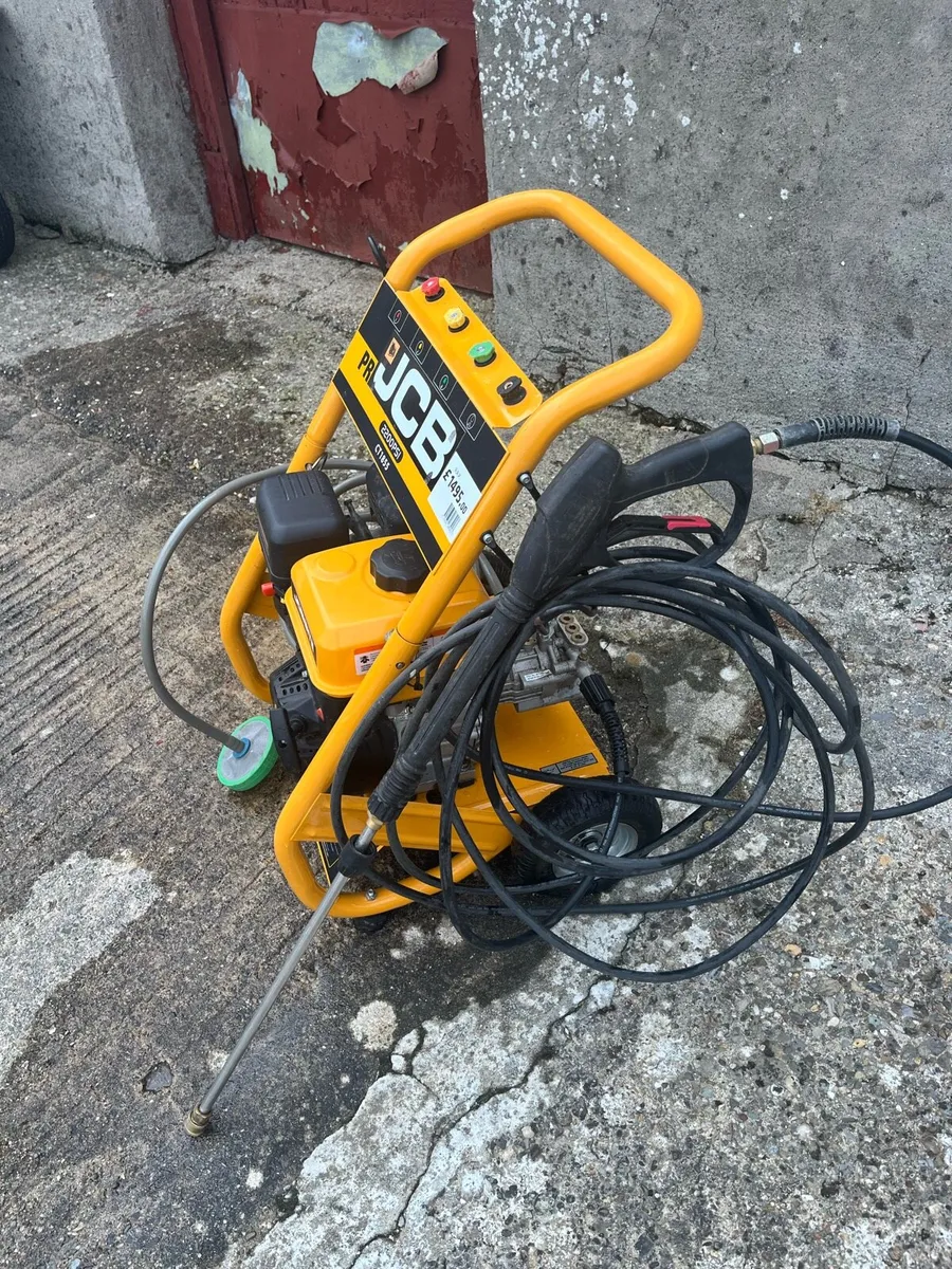JCB 6.5HP petrol power-washer - Image 4
