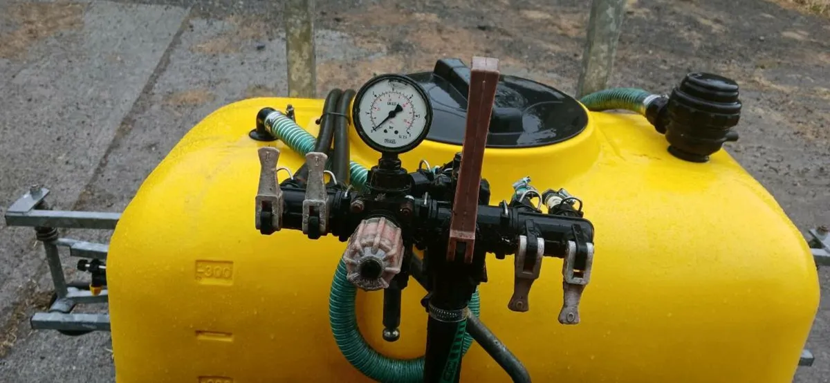 Yes sprayer - Image 3