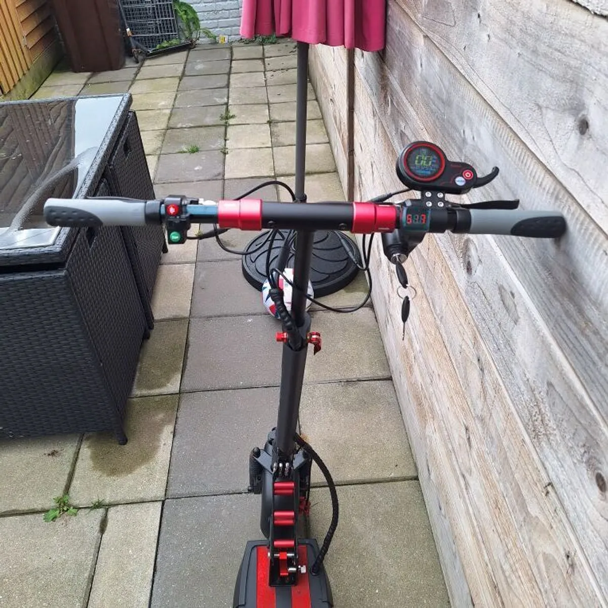 2 electric scooters - Image 3