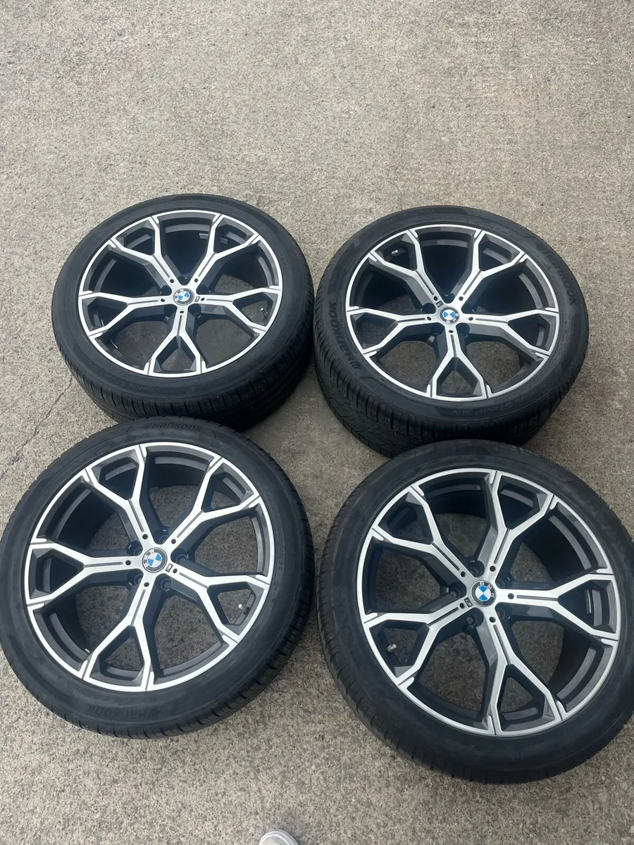 Genuine BMW X5 21” Alloys - Image 1