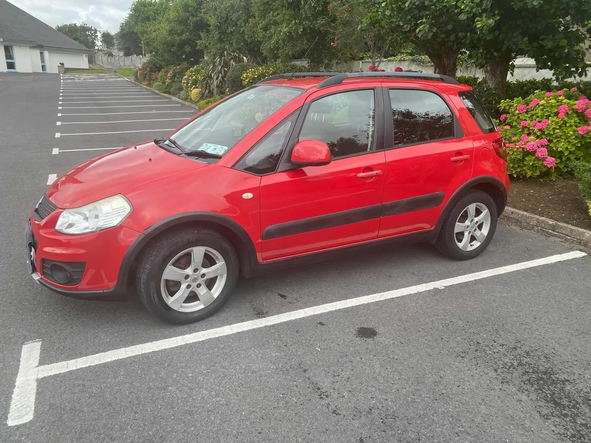 Suzuki SX4 - Image 1