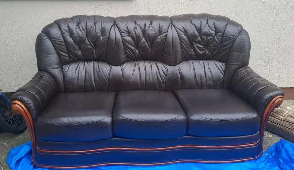 Leather Settee Dark Brown