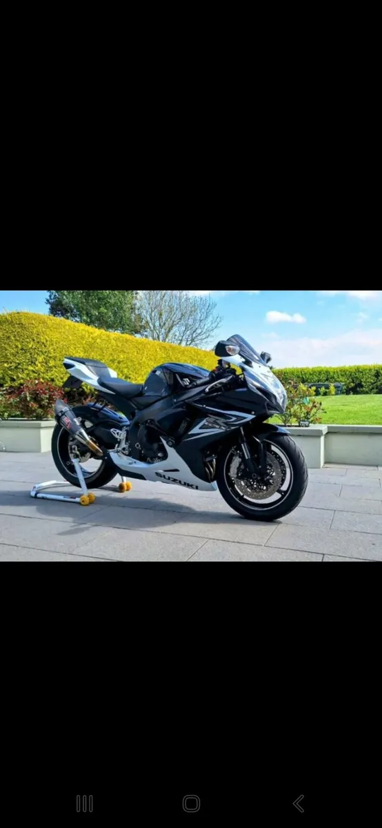 2014 suzuki gsxr 600 rare colour - Image 1