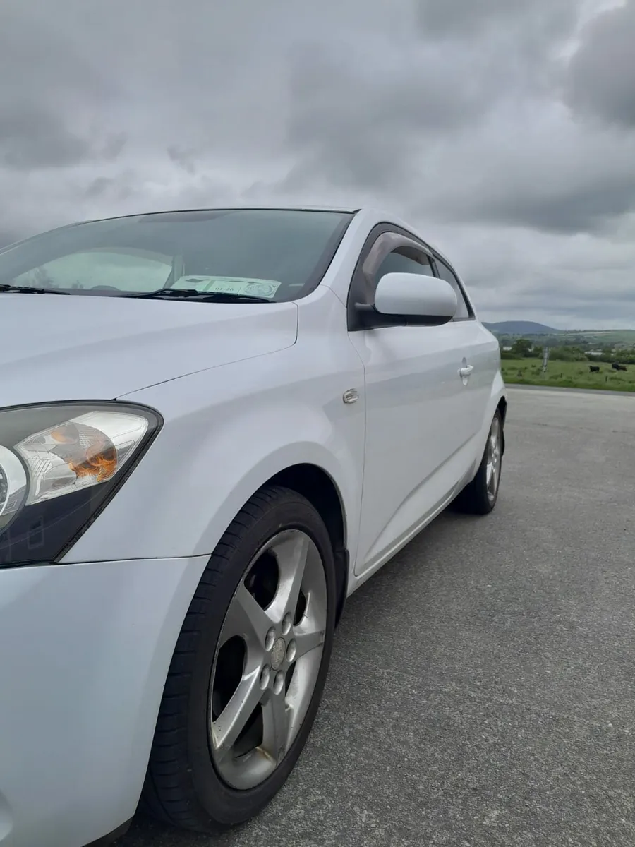 Kia Proceed 2010 1.6 D - Image 4
