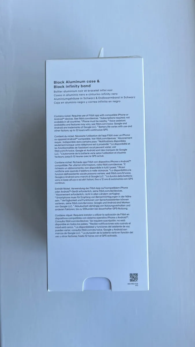 Fitbit Versa 3 + Spigen Strap - Image 3