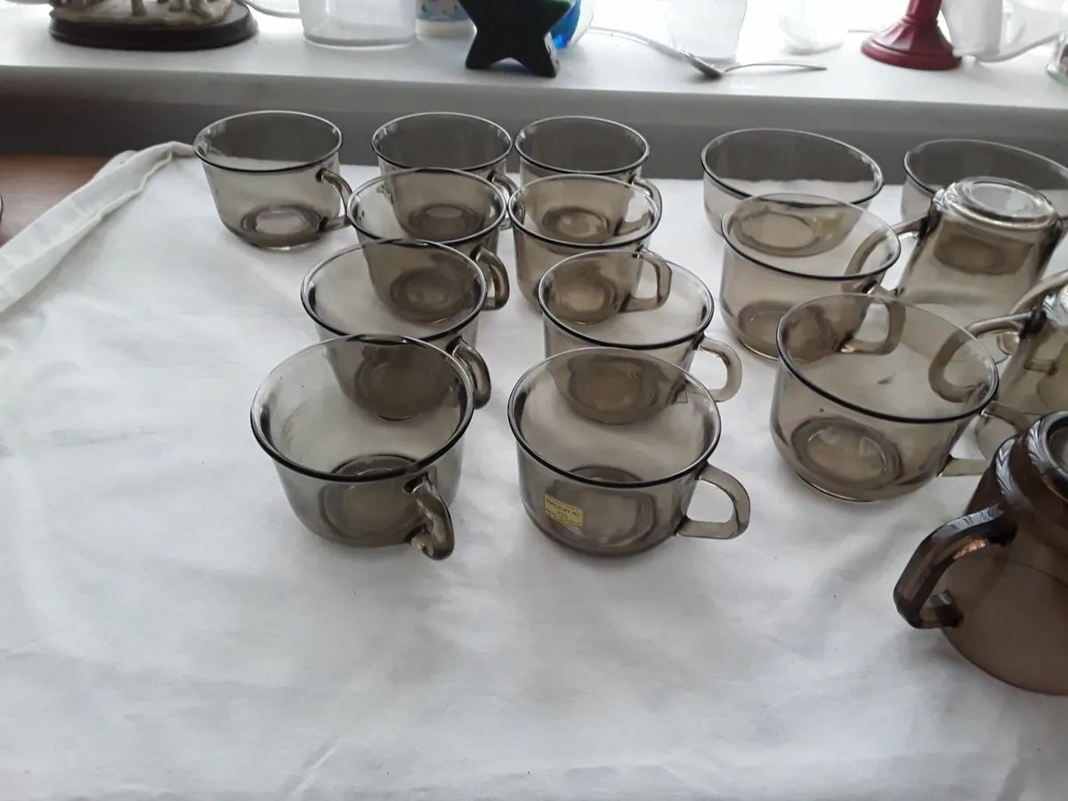 31 piece smoked glass crockery perfect conditions - Image 3